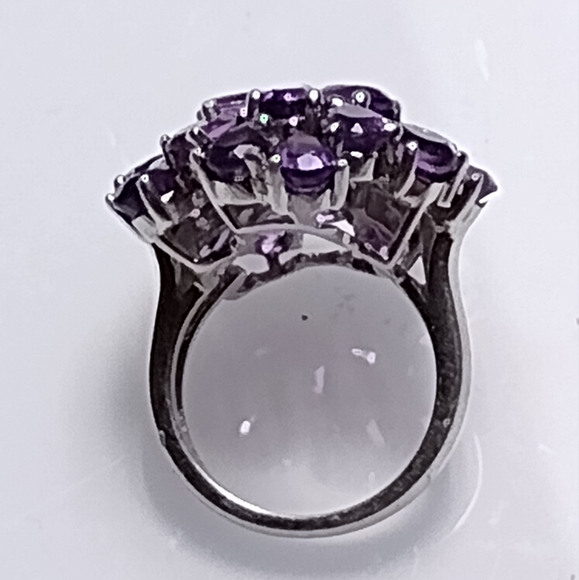 Sterling silver amethyst flower ring - Picture 4 of 9